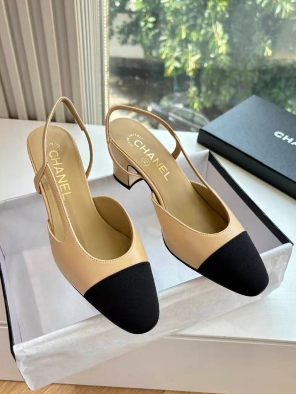 CHANEL Two-Tone Fabric Cap Toe Slingback Mid Heels